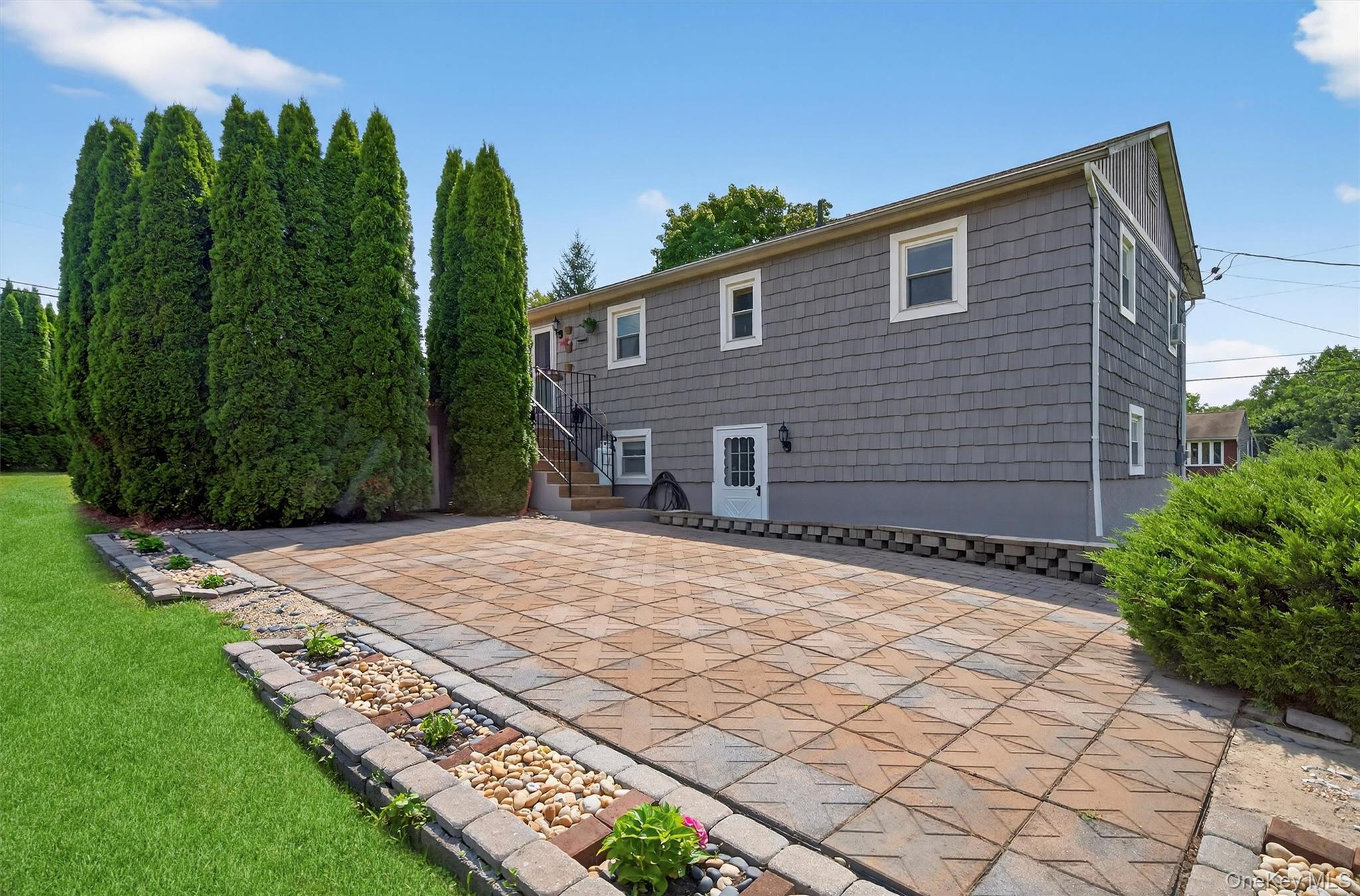 13 Dragotta Road, Marlboro, NY 12542