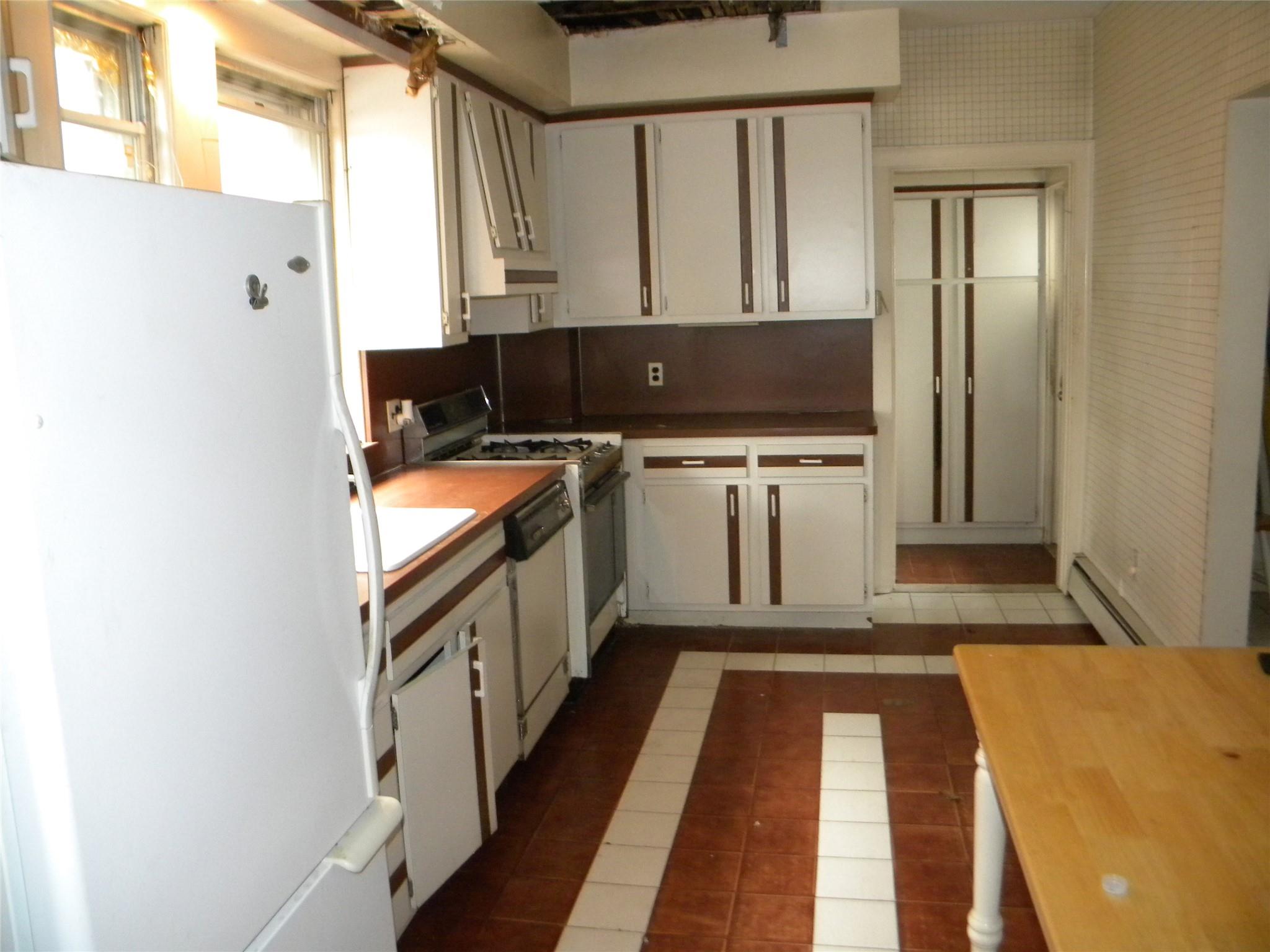 4529 Marathon Parkway, Douglaston, NY 11362