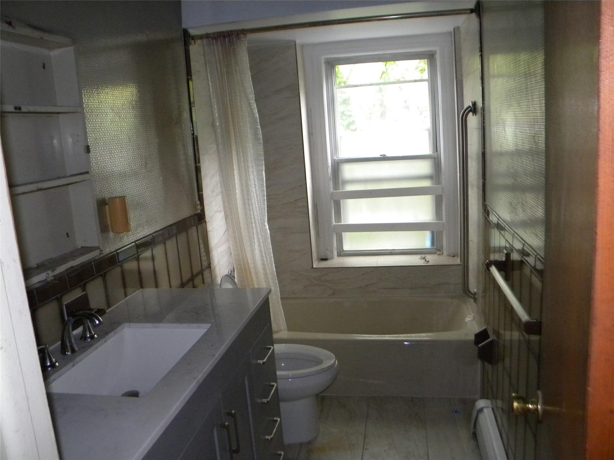 4529 Marathon Parkway, Douglaston, NY 11362