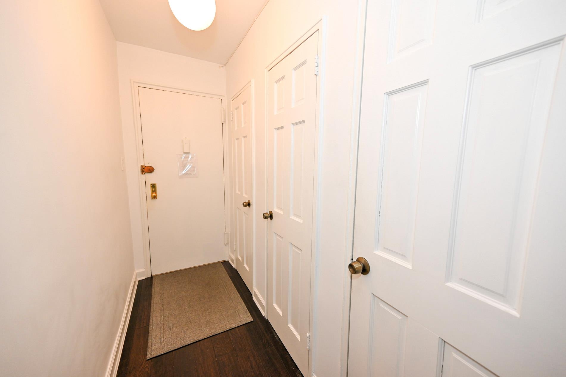 84-01 Main St # 410, Briarwood, NY 11435