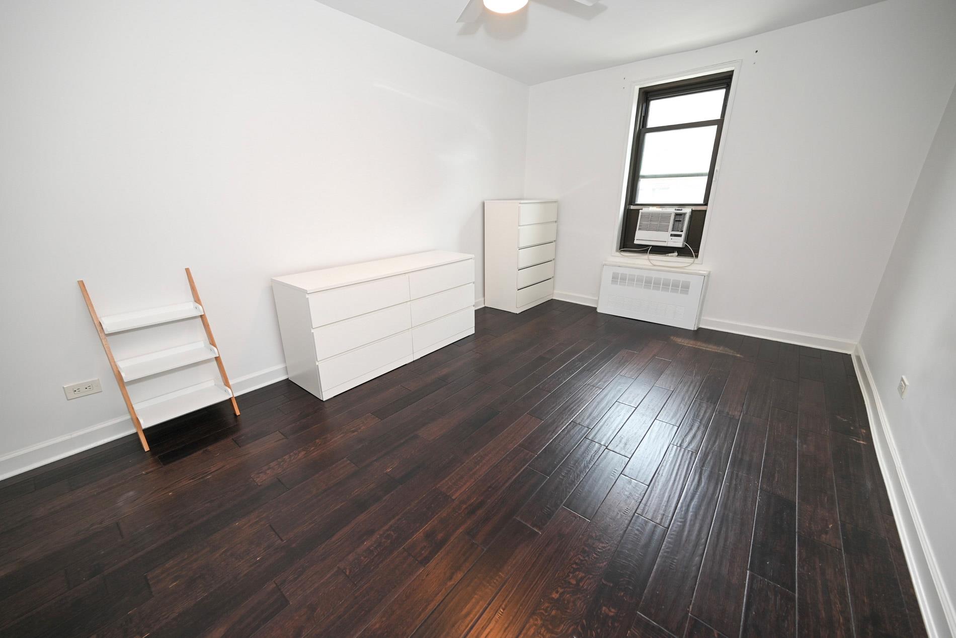 84-01 Main St # 410, Briarwood, NY 11435