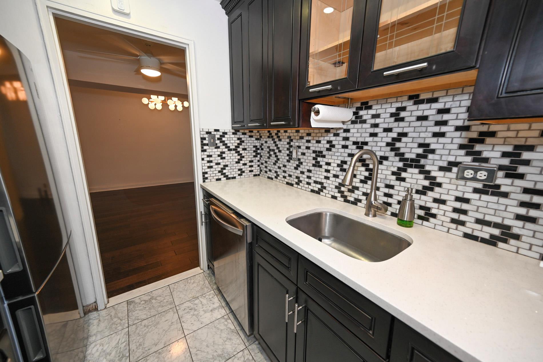 84-01 Main St # 410, Briarwood, NY 11435