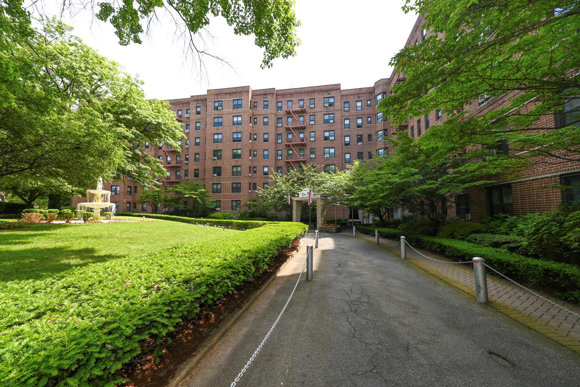 84-01 Main St # 410, Briarwood, NY 11435