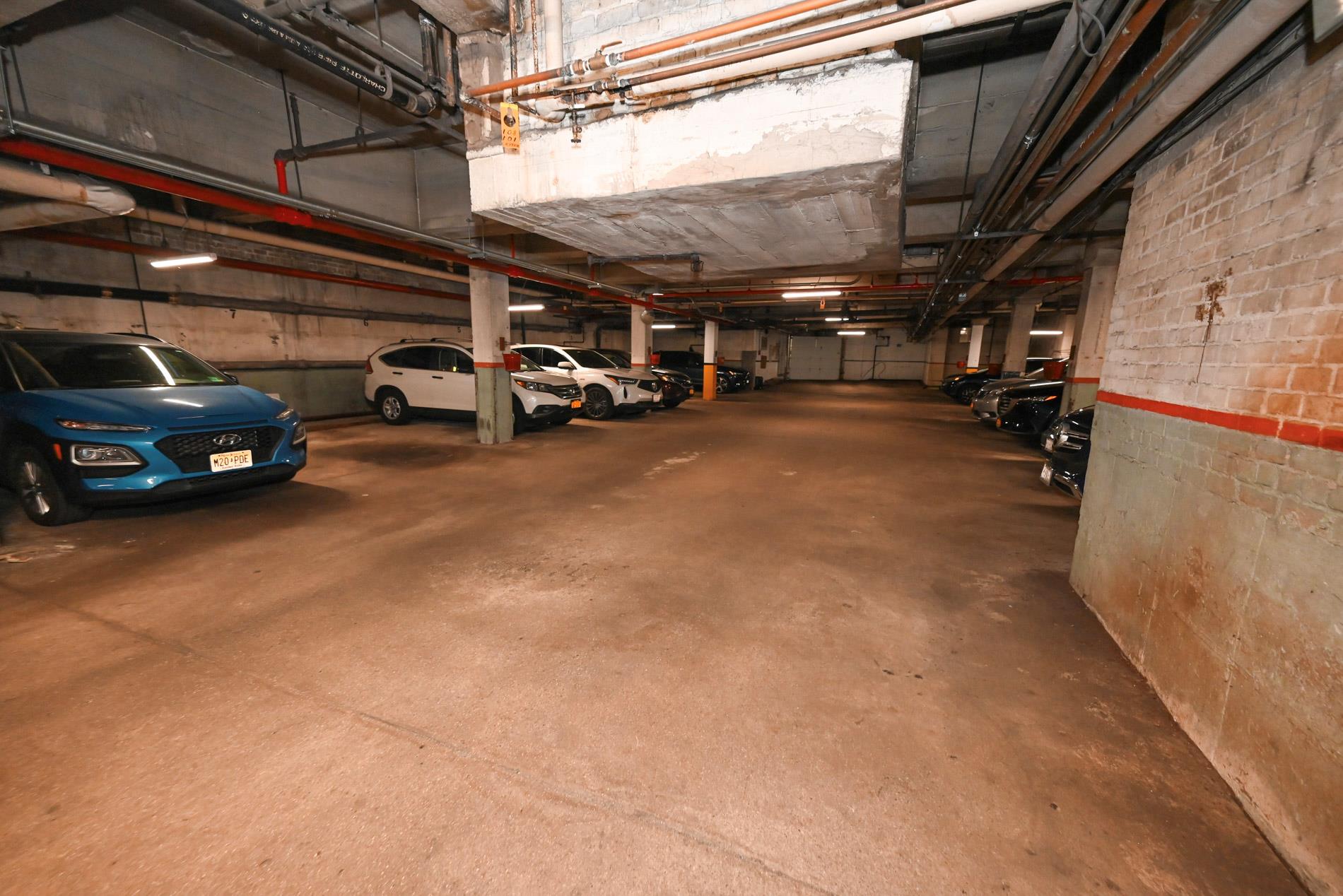 84-01 Main St # 410, Briarwood, NY 11435