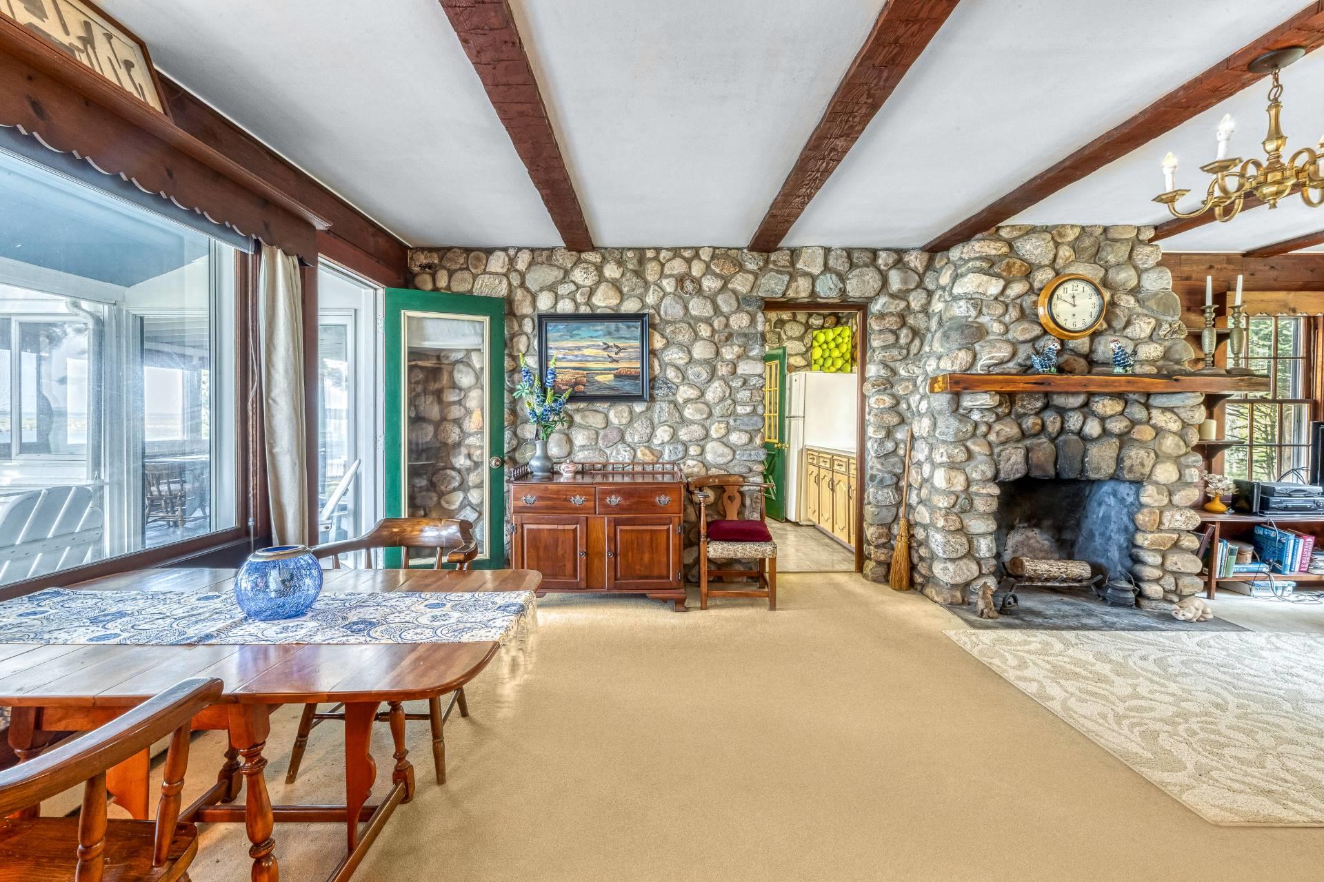 6-6A S Ram Island Drive, Shelter Island, NY 11964