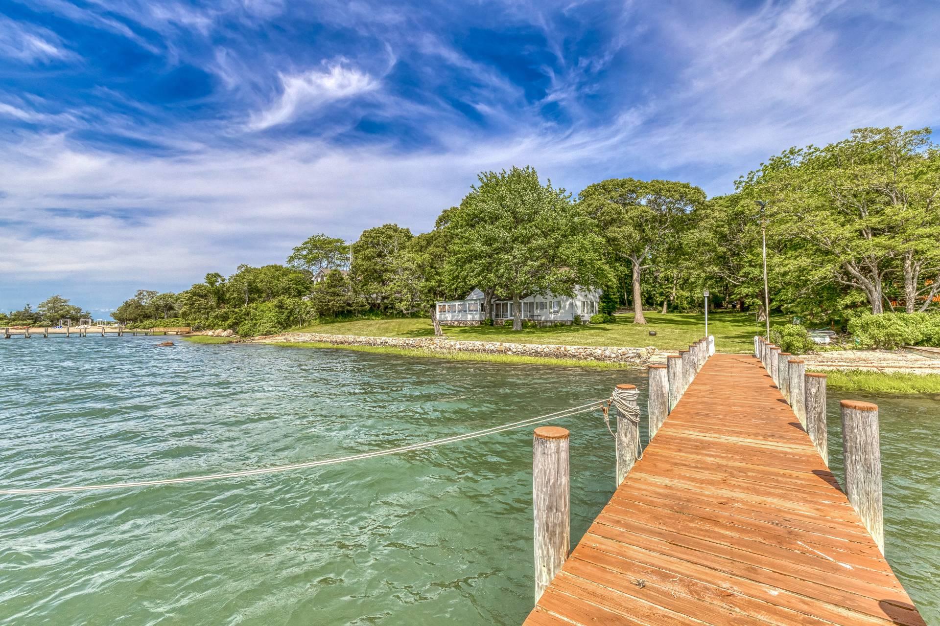 6-6A S Ram Island Drive, Shelter Island, NY 11964