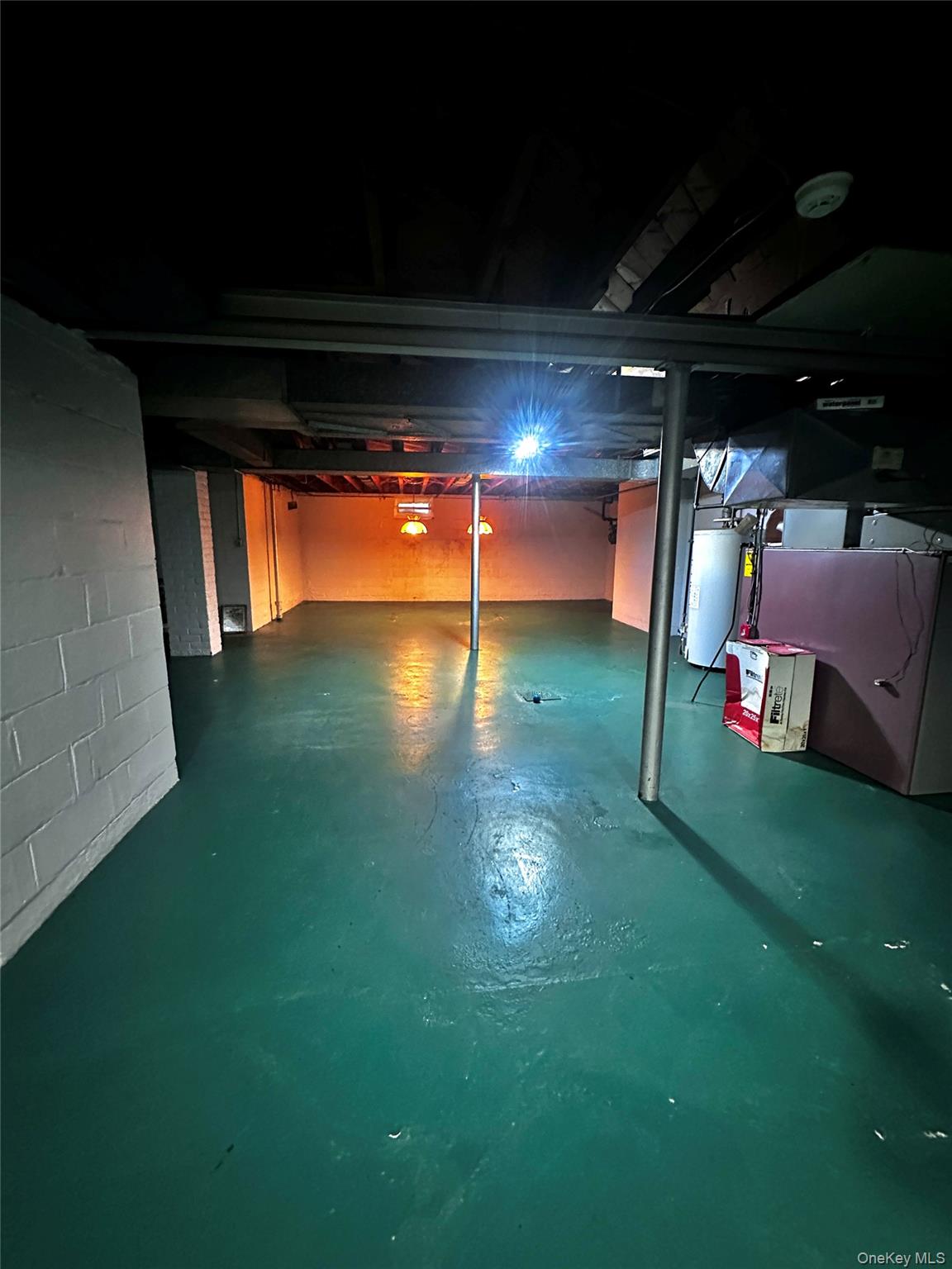 100 Woodford Road, Scarsdale, NY 10583