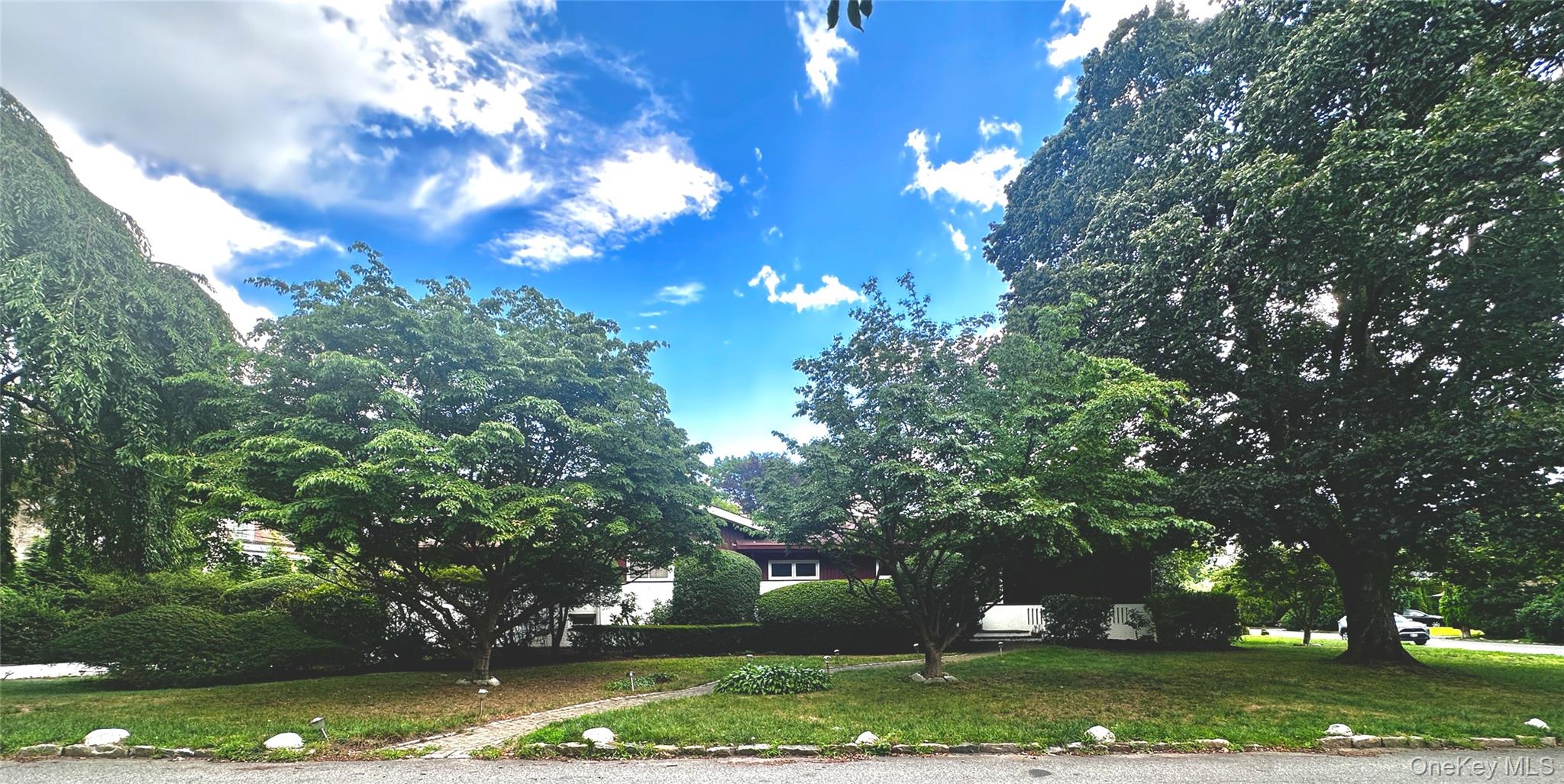 100 Woodford Road, Scarsdale, NY 10583