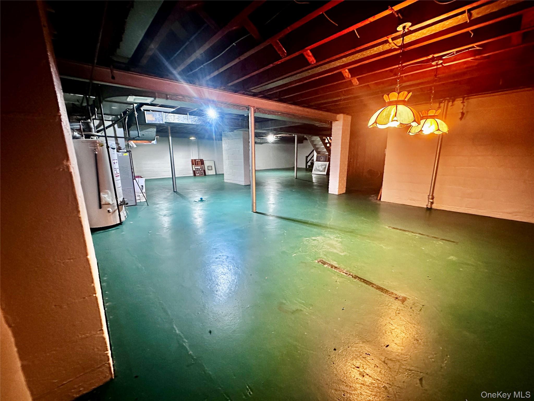 100 Woodford Road, Scarsdale, NY 10583