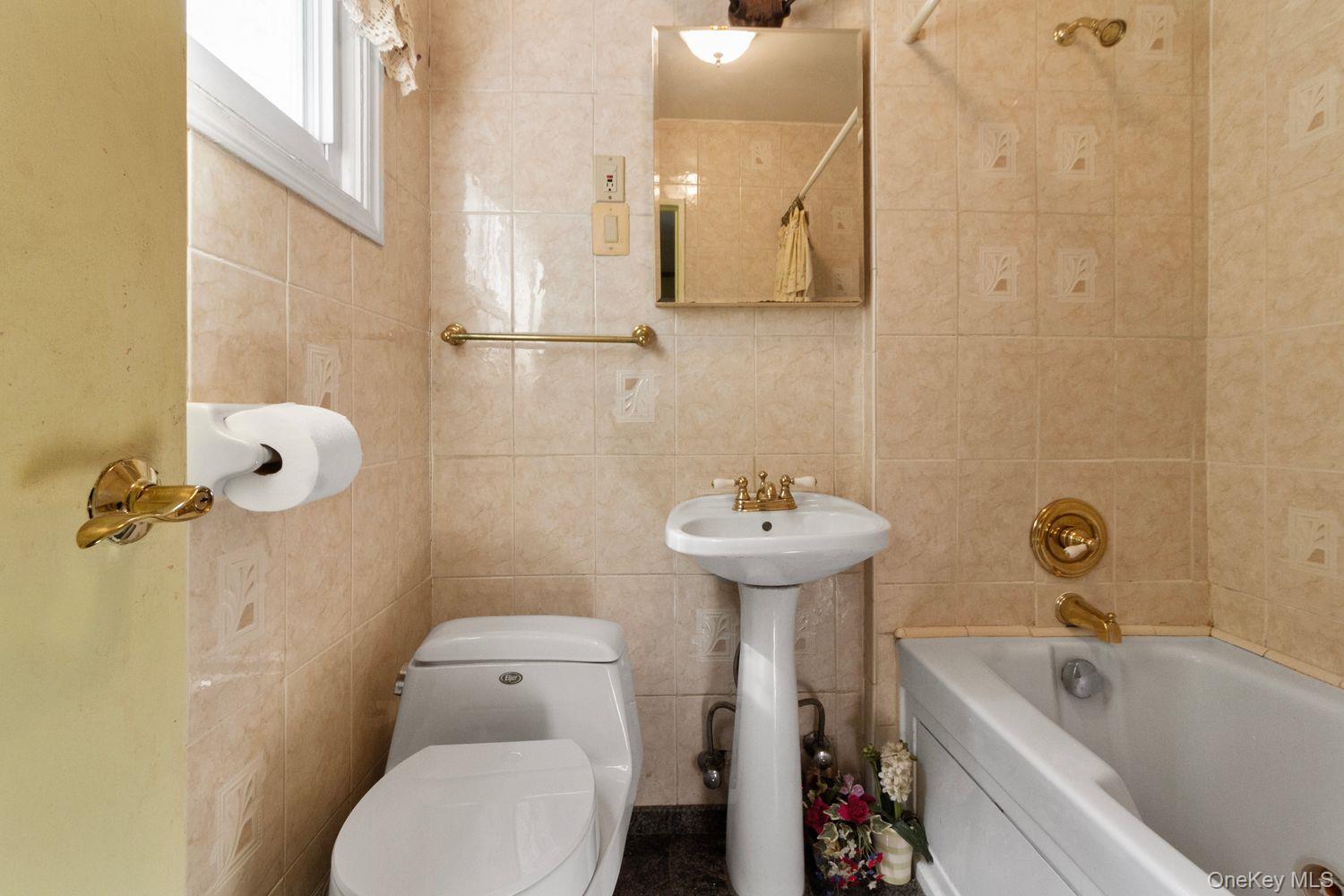 29 Western Drive, Ardsley, NY 10502