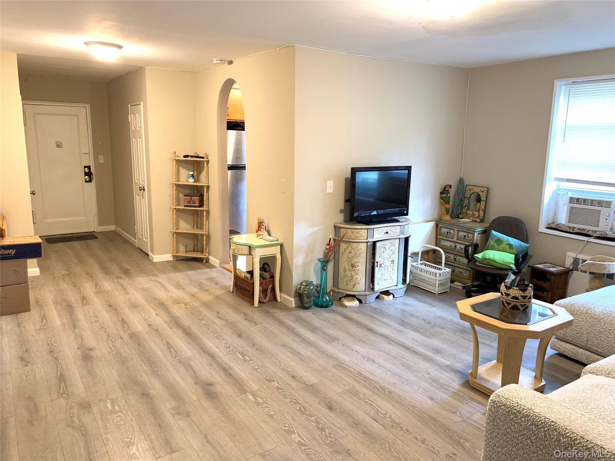 30 DAVENPORT Avenue # 1B, New Rochelle, NY 10805