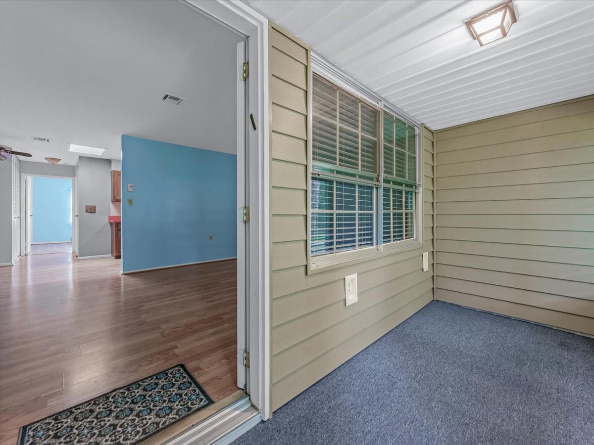 195 E Newcastle Court, Ridge, NY 11961