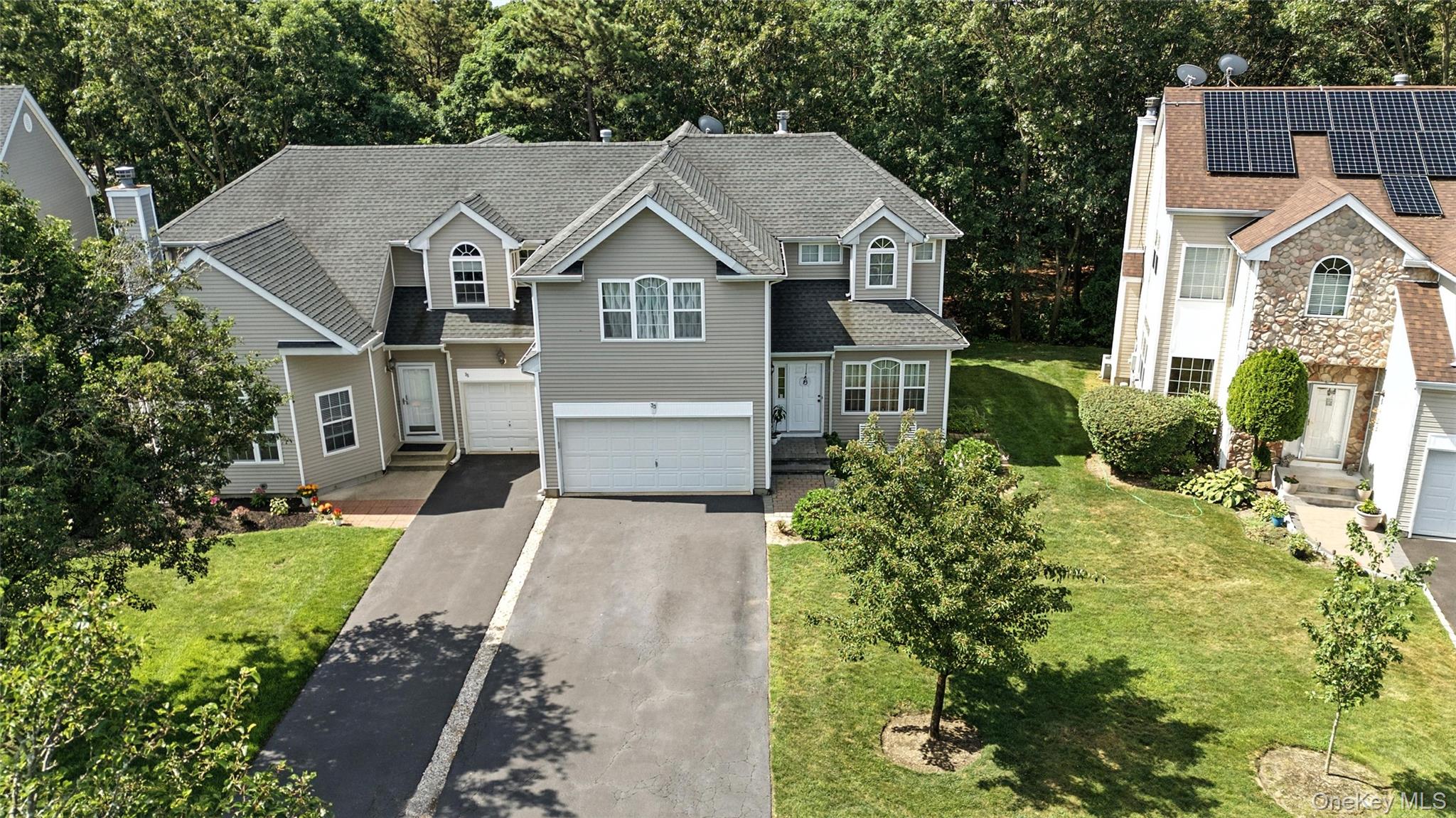 33 Sunflower Ridge Road, South Setauket, NY 11720