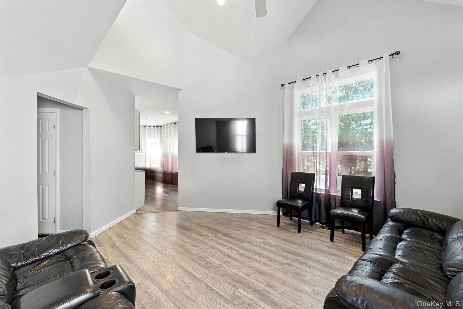 33 Sunflower Ridge Road, South Setauket, NY 11720