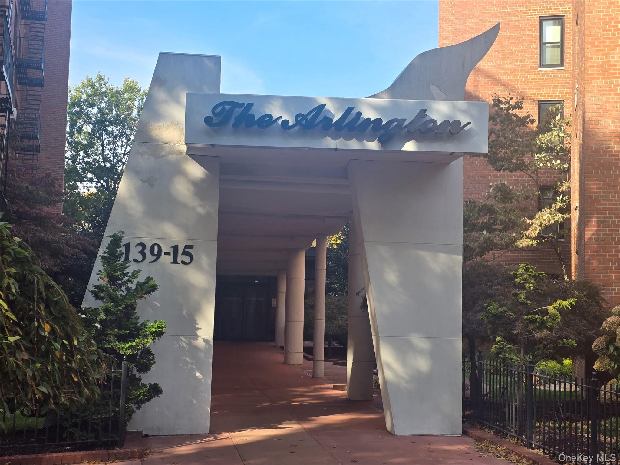 139-15 83 Avenue # 629, Briarwood, NY 11435