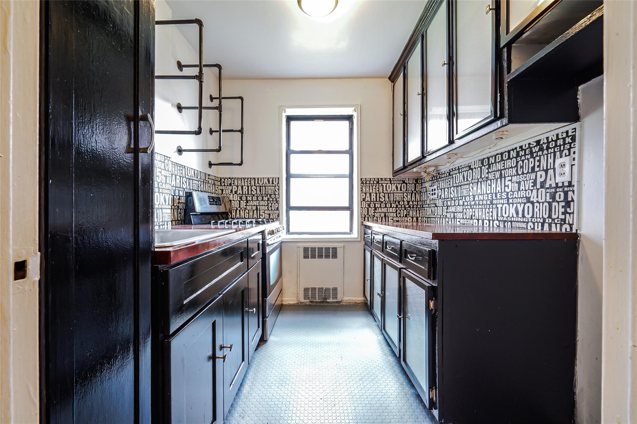 1 Fisher Drive # 207, Mount Vernon, NY 10552