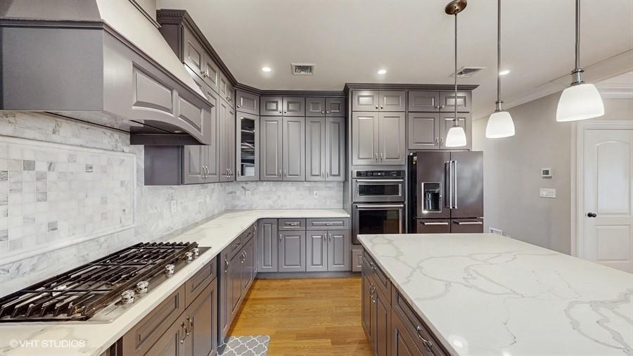 60 E Minerva Road, Lindenhurst, NY 11757