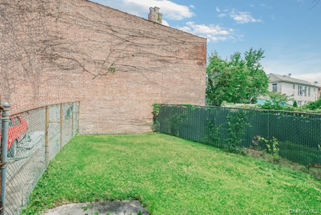 1071 Blake Avenue, Brooklyn, NY 11208