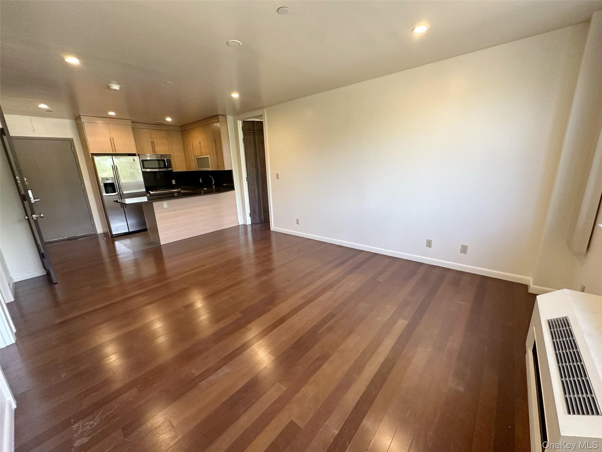 31-32 Union Street # 4C, Flushing, NY 11354