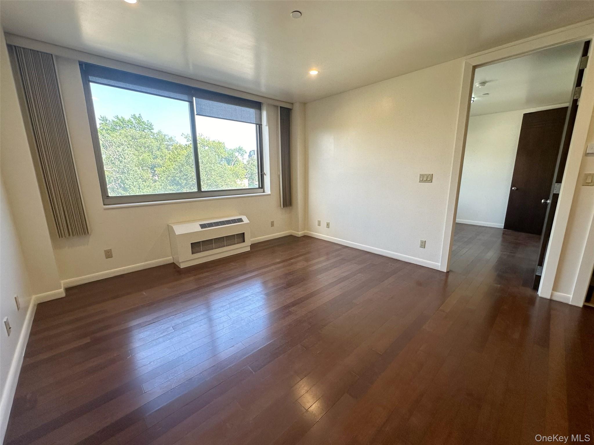 31-32 Union Street # 4C, Flushing, NY 11354