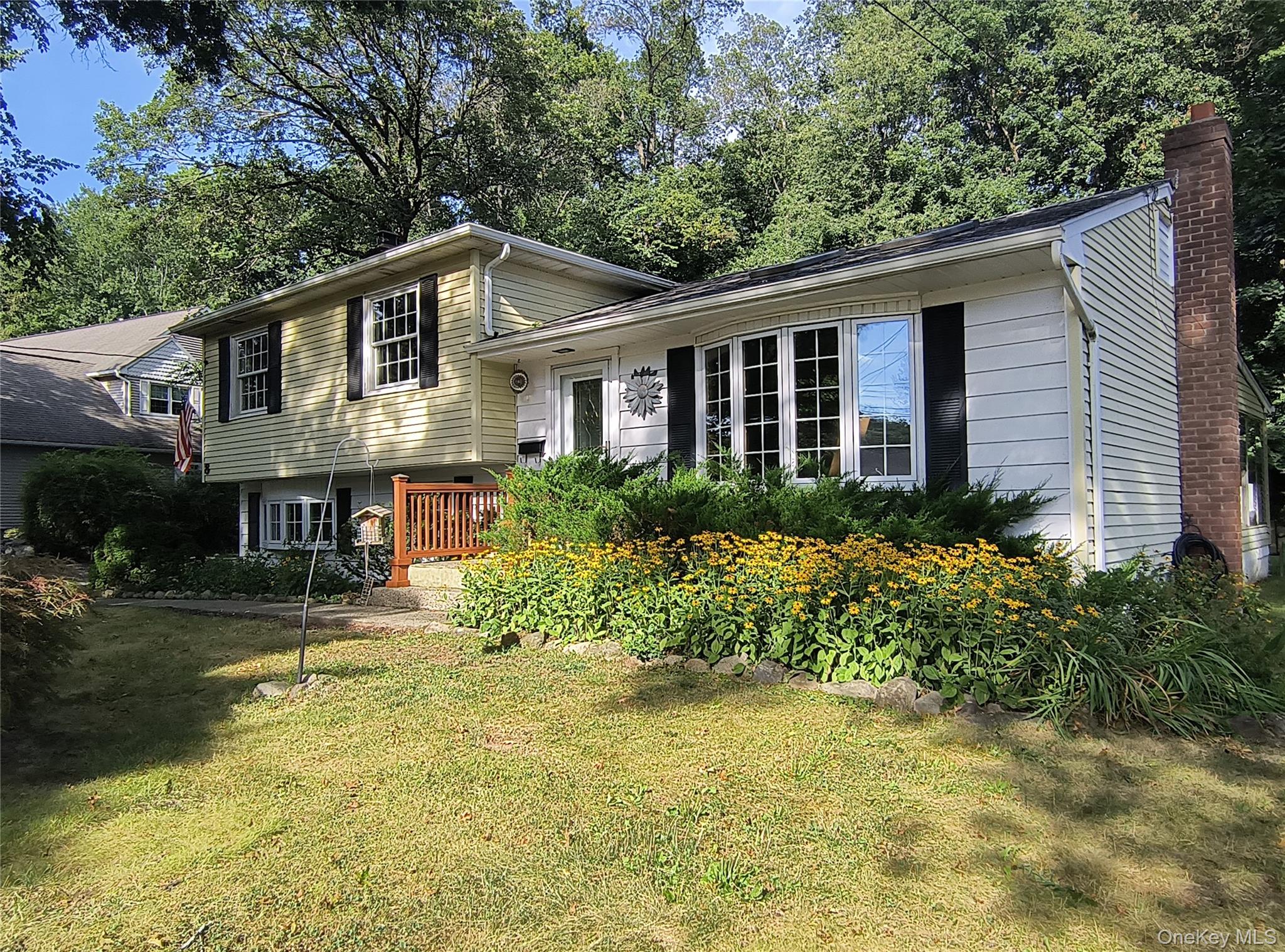 8 Beech Street, Nanuet, NY 10954