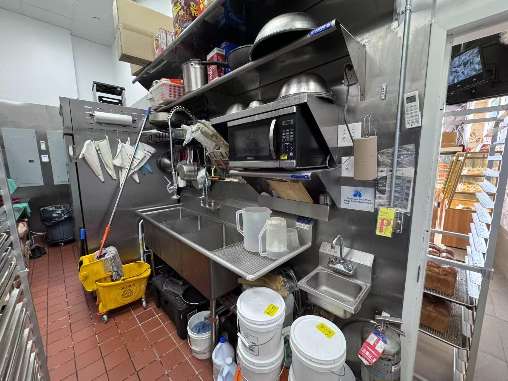 31-25 downing, Flushing, NY 11354