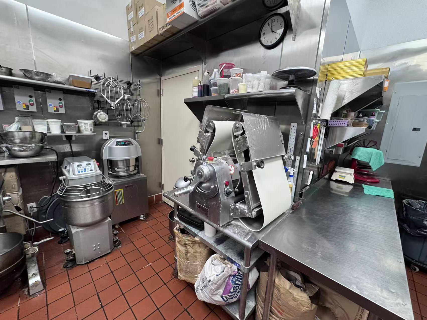 31-25 downing, Flushing, NY 11354