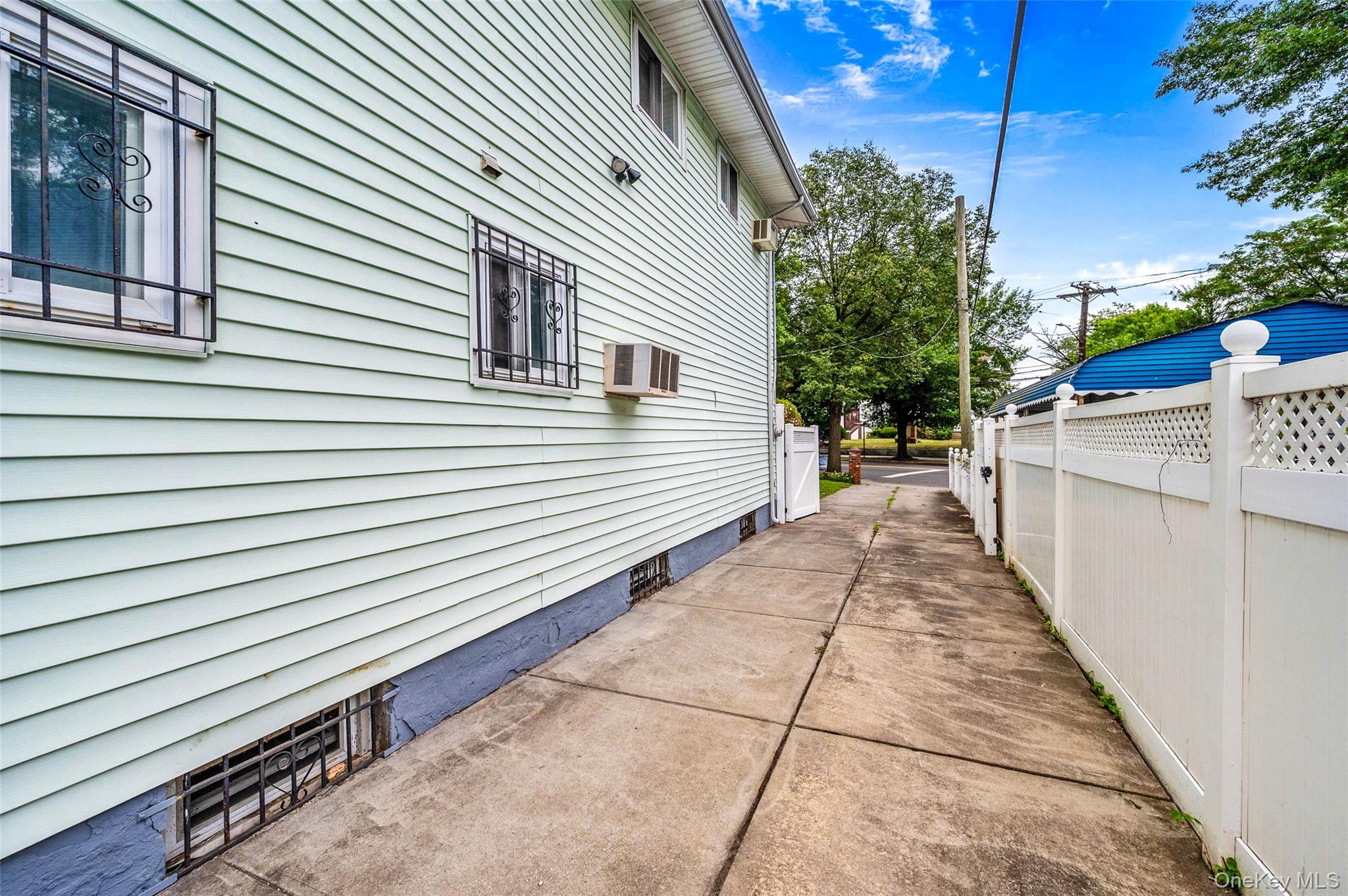 132-20 Farmers Boulevard, Saint Albans, NY 11434