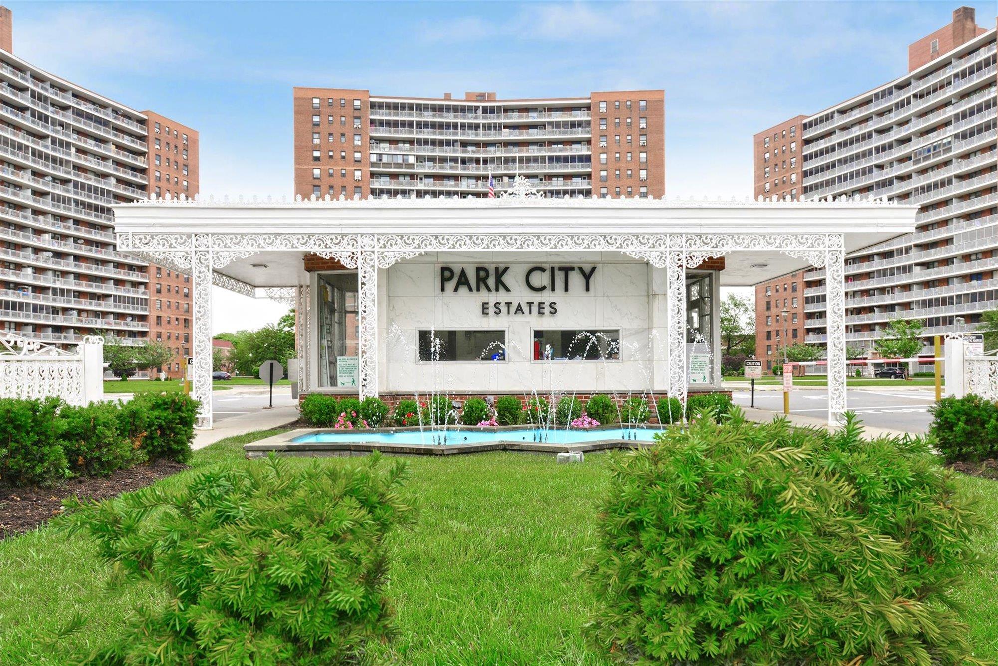 61-45 98 Street # 11G, Rego Park, NY 11374