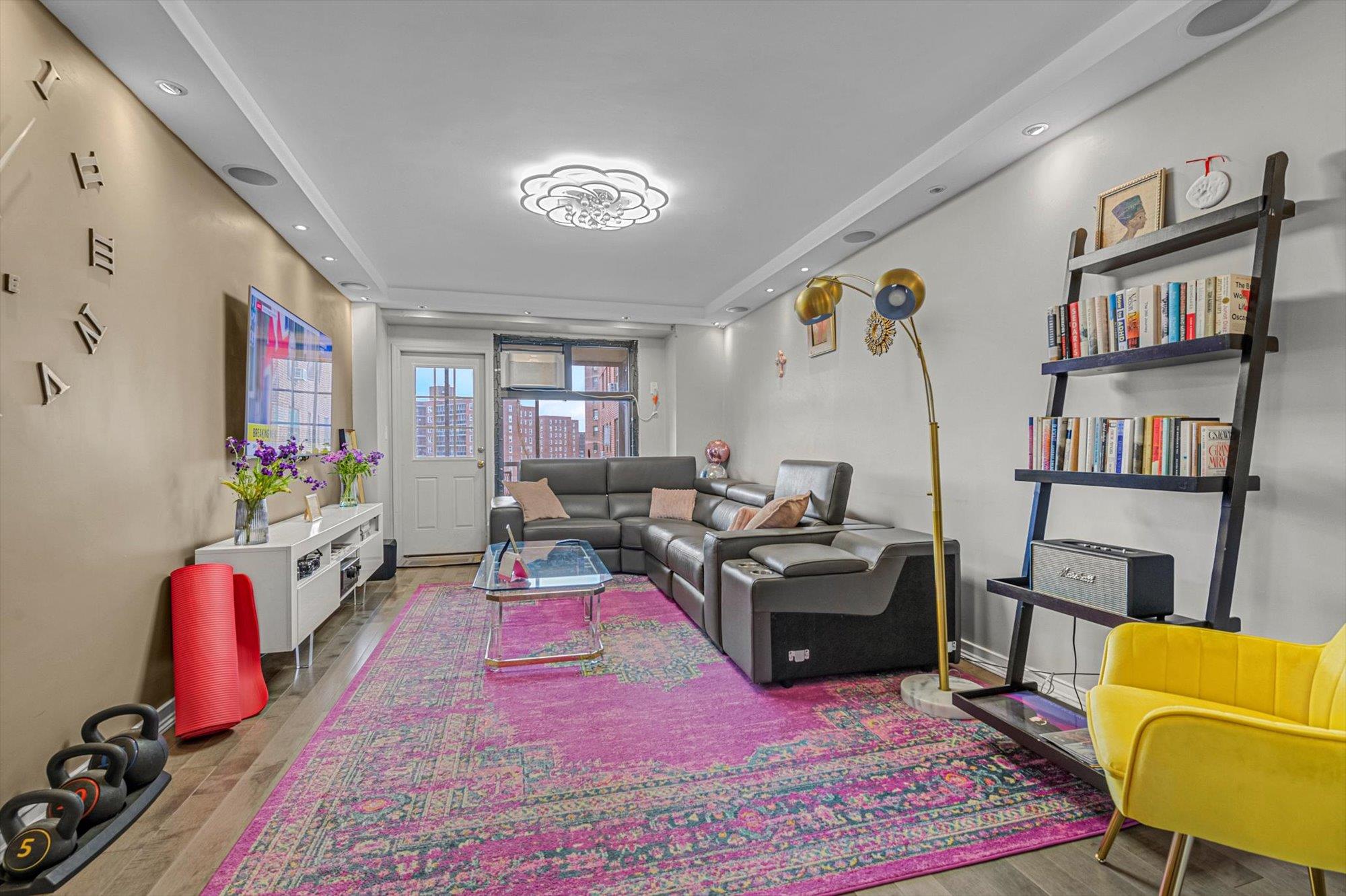 61-45 98 Street # 11G, Rego Park, NY 11374