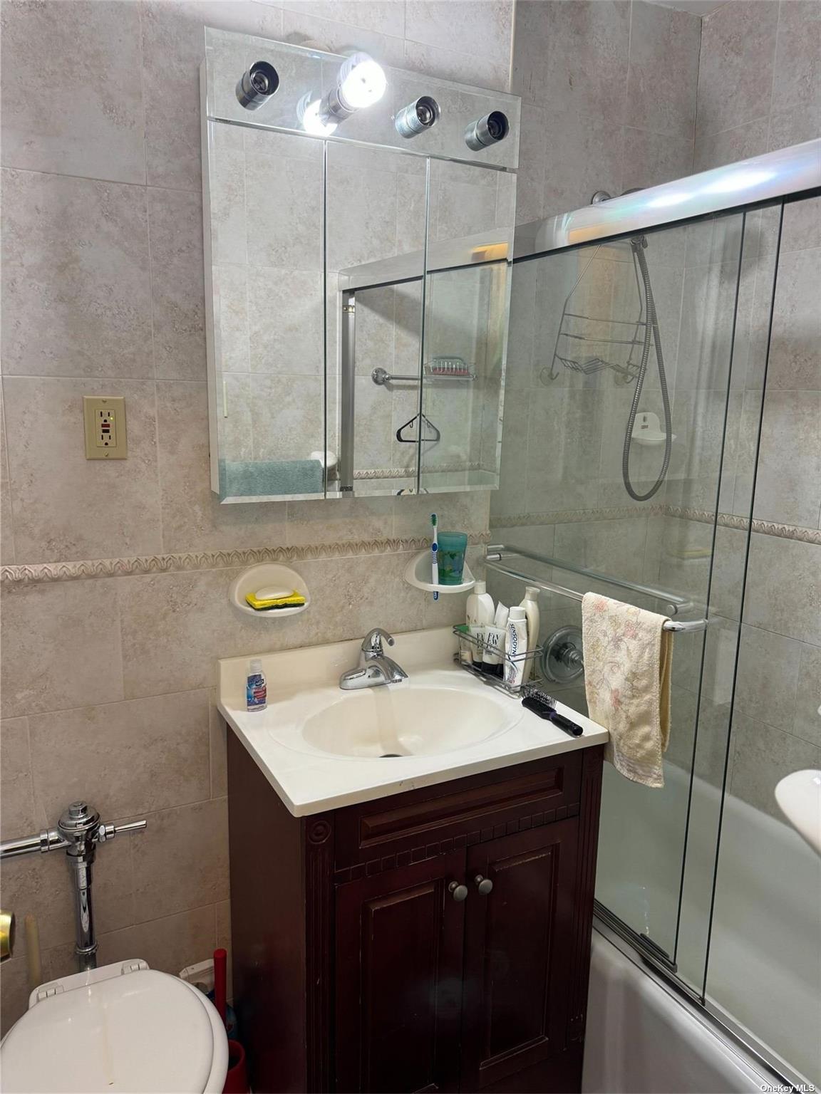 142-05 Roosevelt Avenue # 328, Flushing, NY 11354