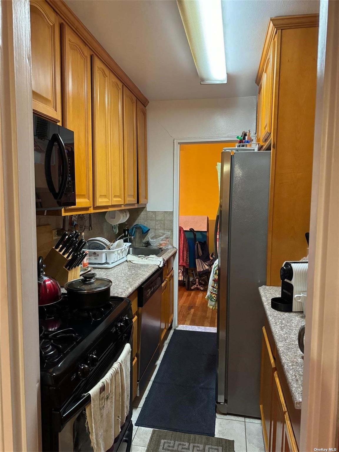 142-05 Roosevelt Avenue # 328, Flushing, NY 11354