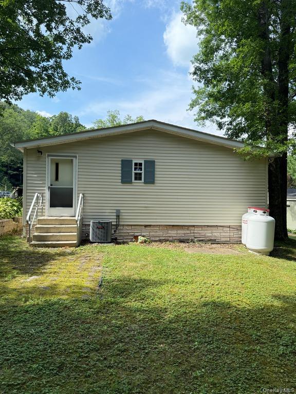 551 5th Avenue, Middletown, NY 10941