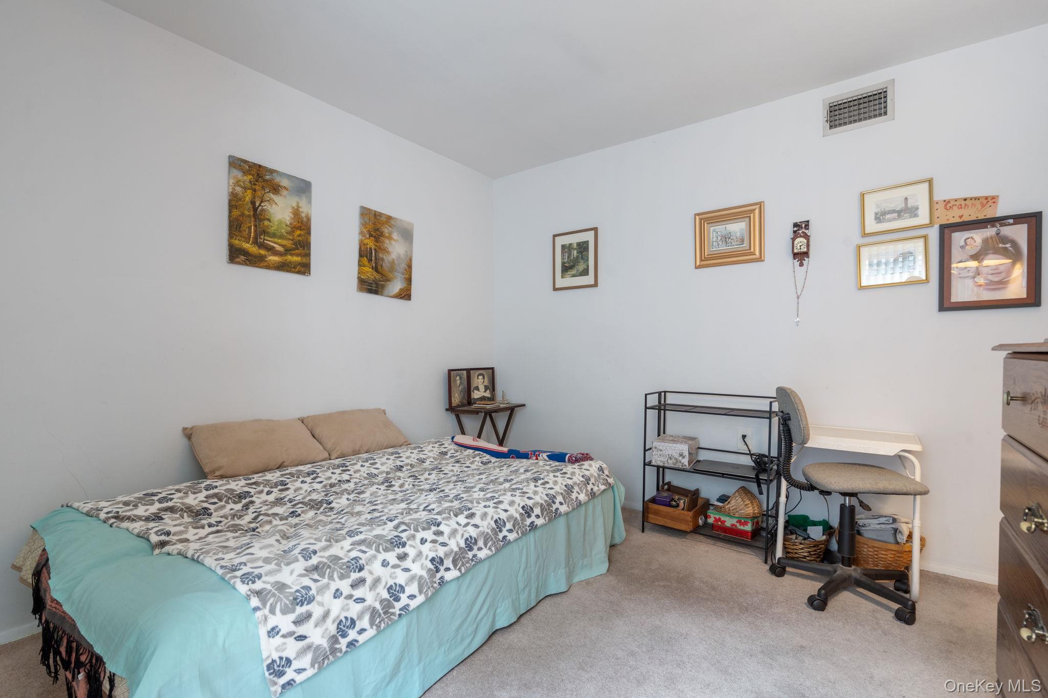 304 Kingston Court, Ridge, NY 11961