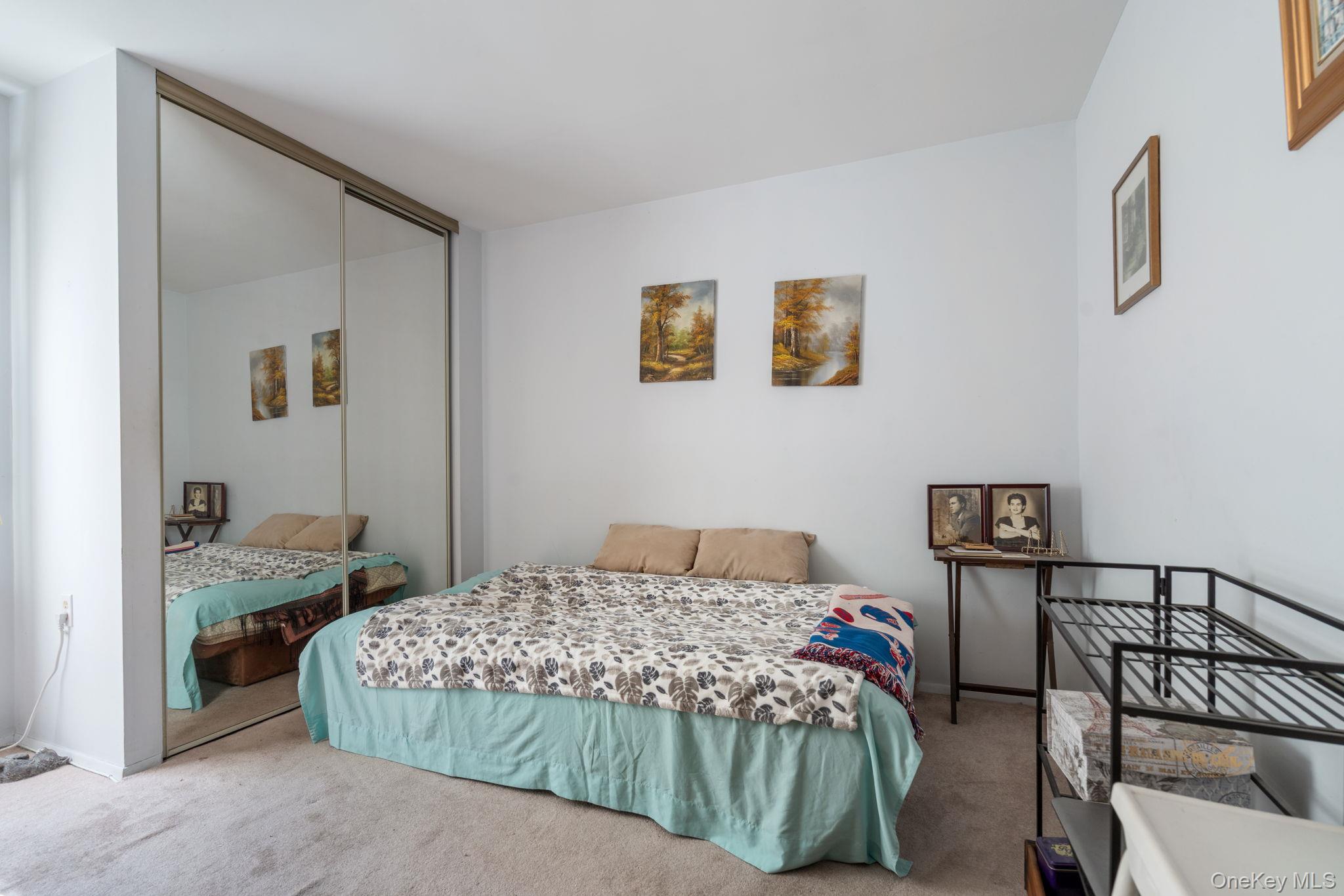 304 Kingston Court, Ridge, NY 11961