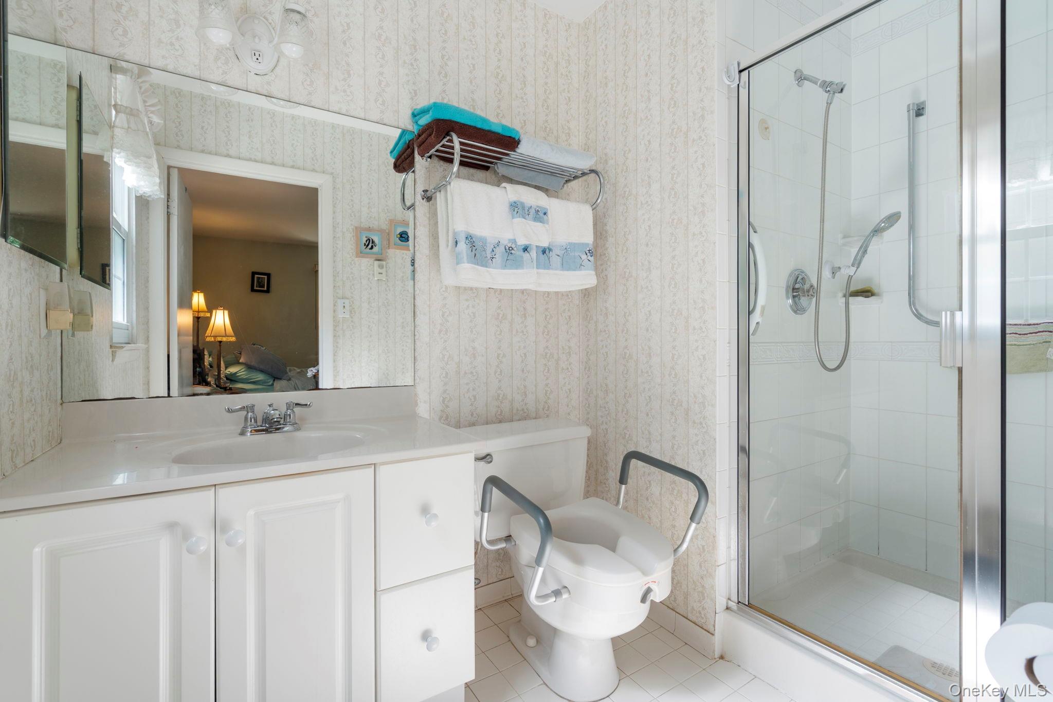 304 Kingston Court, Ridge, NY 11961