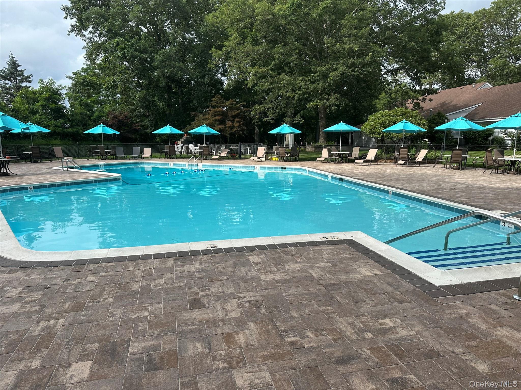 304 Kingston Court, Ridge, NY 11961