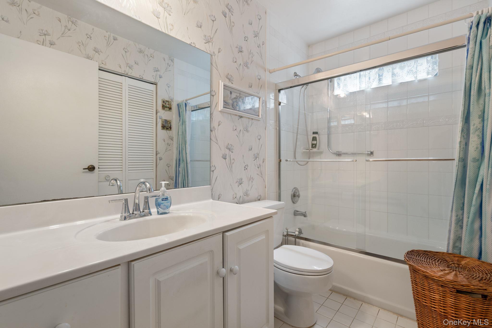 304 Kingston Court, Ridge, NY 11961