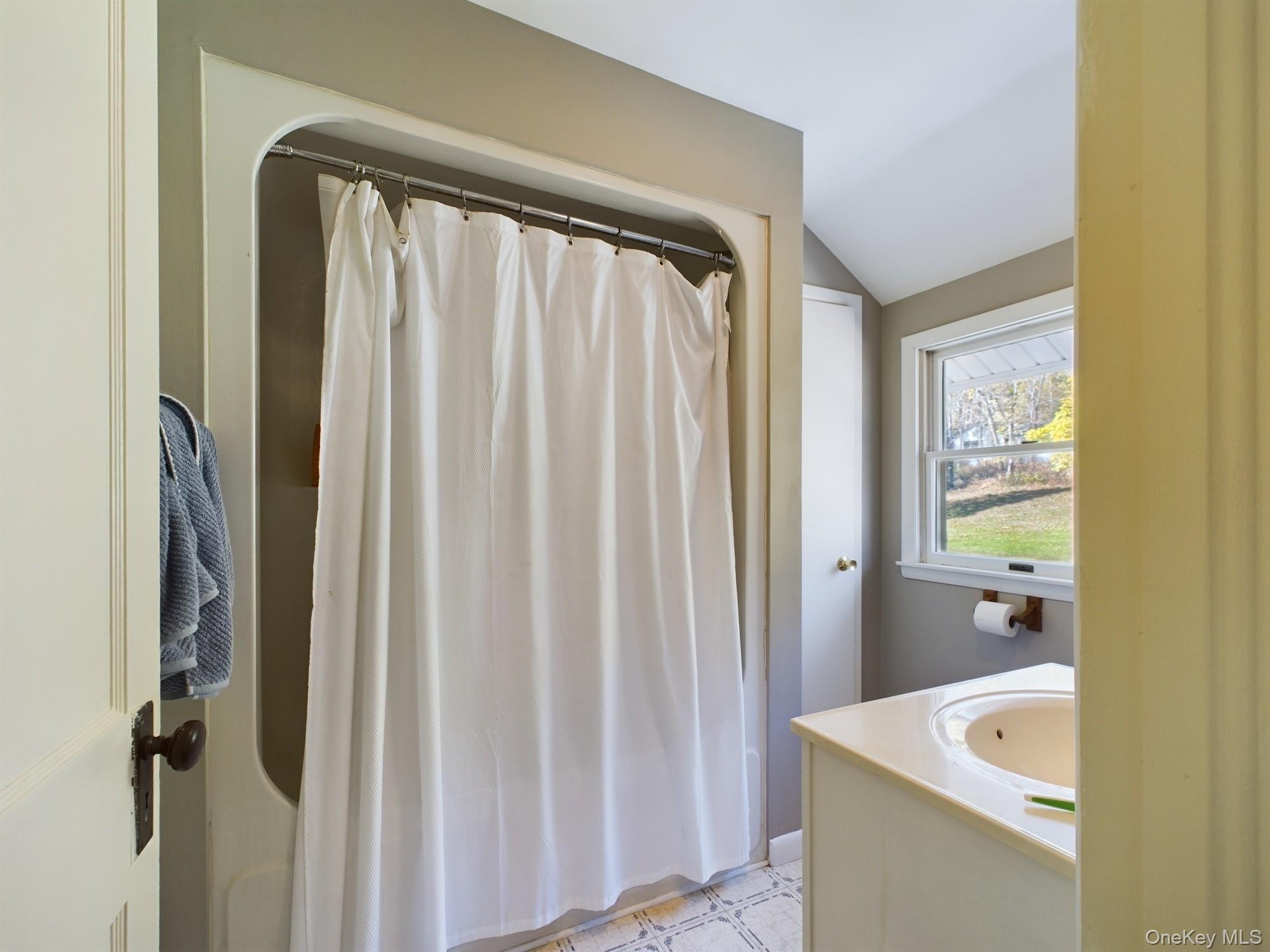 12 Old Turnpike Road, Bloomingburg, NY 12721