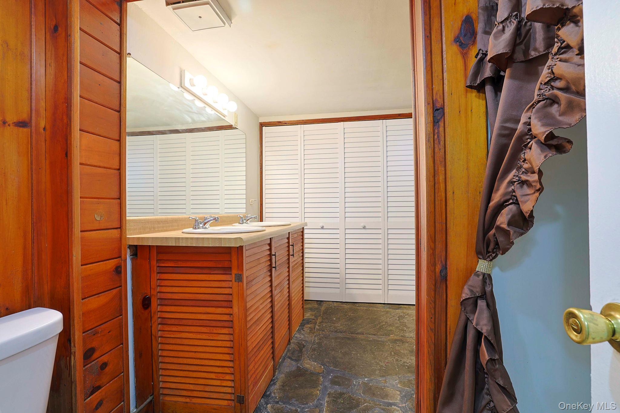 58 Wawayanda Avenue, Middletown, NY 10940