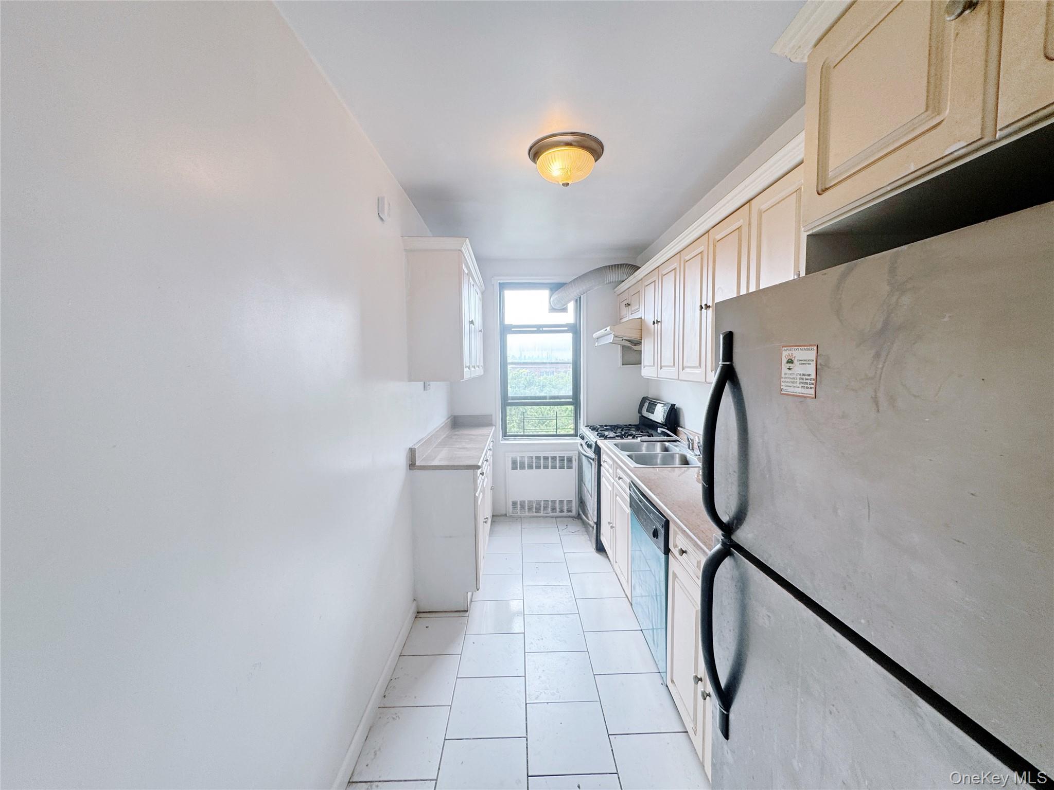 15040 71st Avenue # 6C, Kew Garden Hills, NY 11367