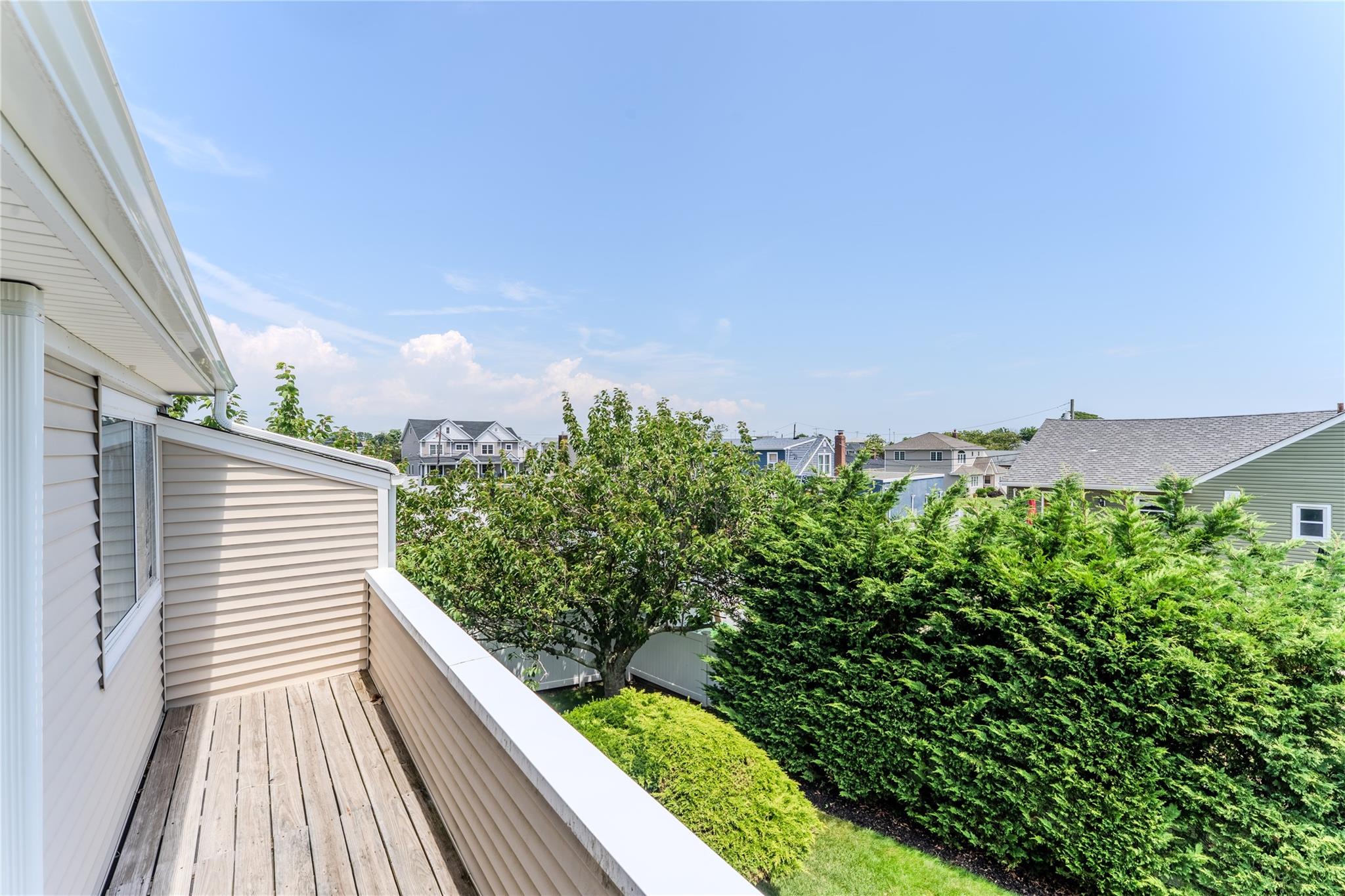 100 Baker Court # 128, Island Park, NY 11558