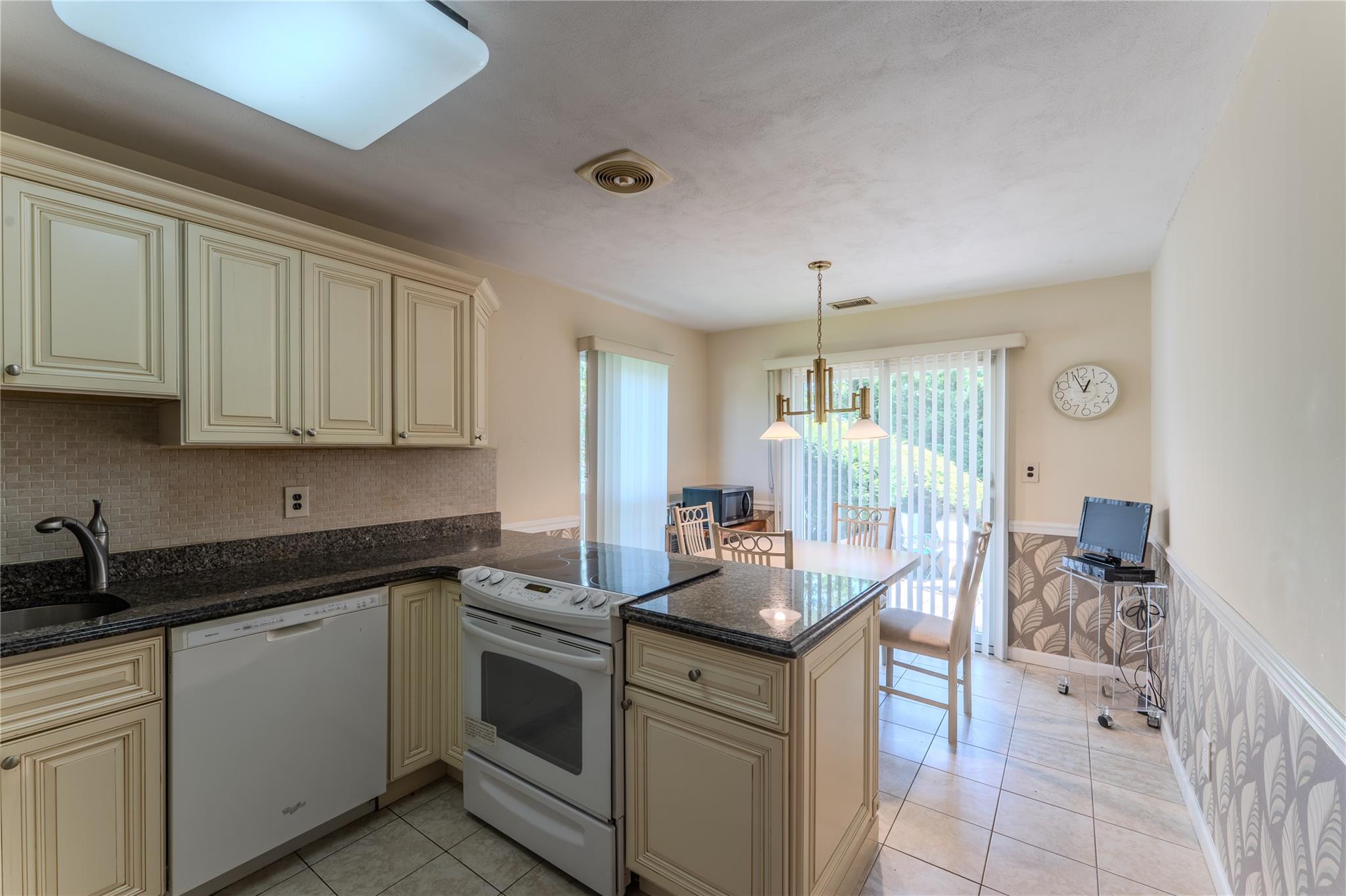 100 Baker Court # 128, Island Park, NY 11558