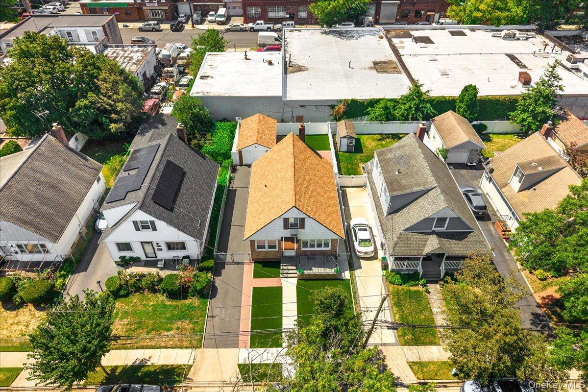 113 N 1st Street, New Hyde Park, NY 11040