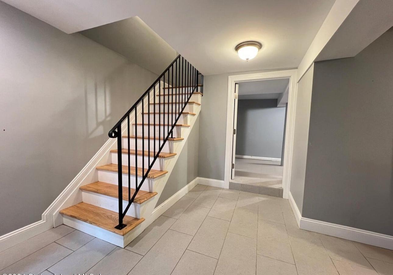 28 PEARL Street, Staten Island, NY 10304