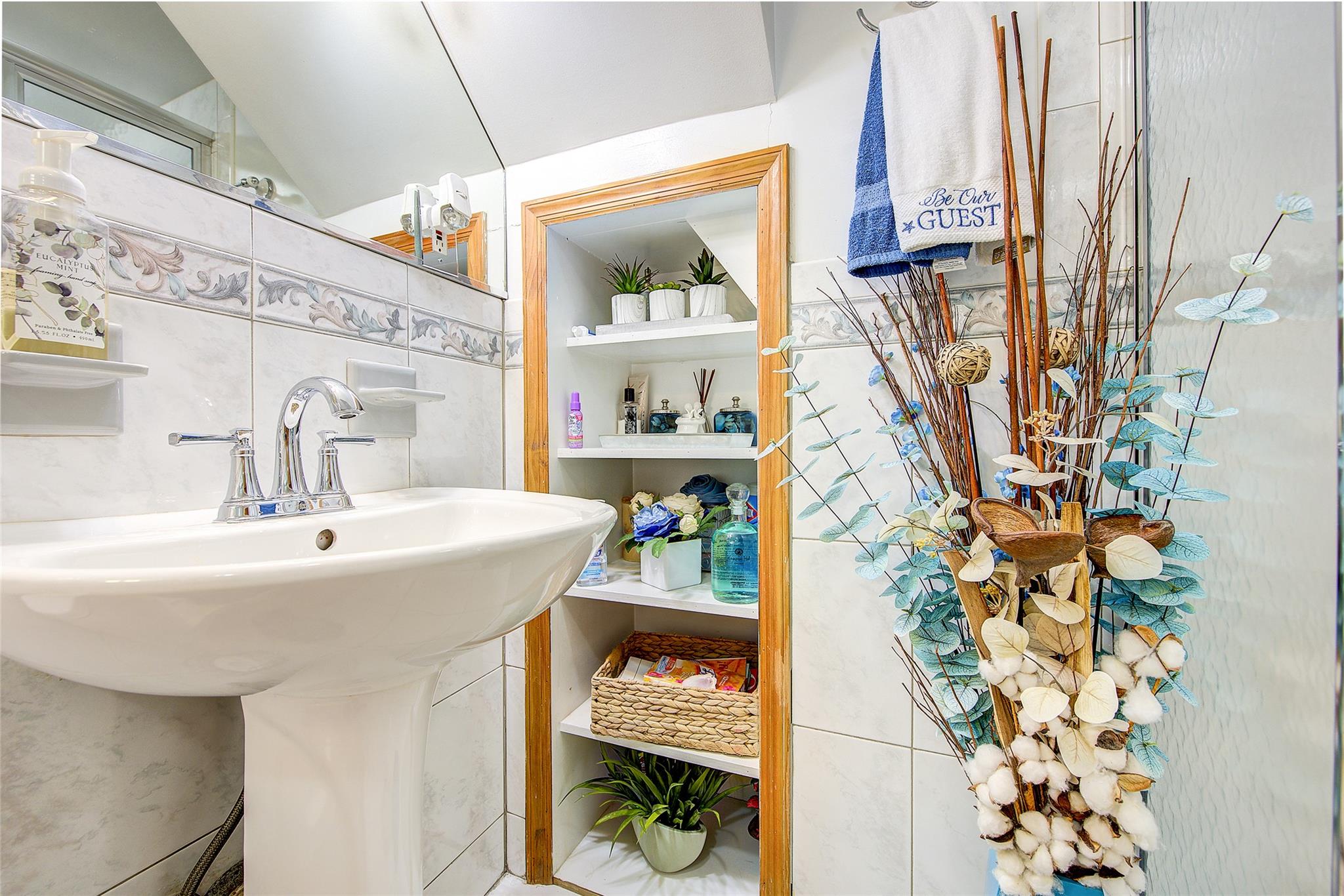 1607 E 43rd Street, Brooklyn, NY 11234