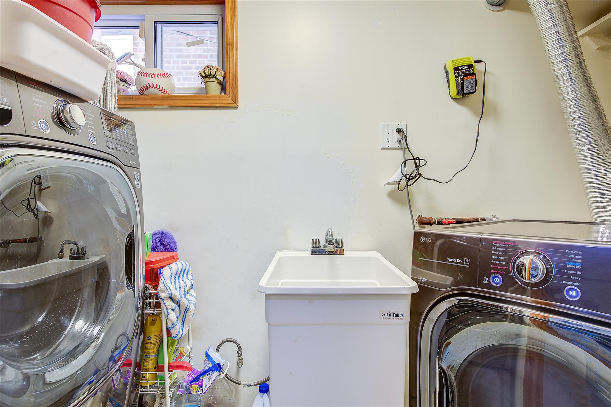 1607 E 43rd Street, Brooklyn, NY 11234