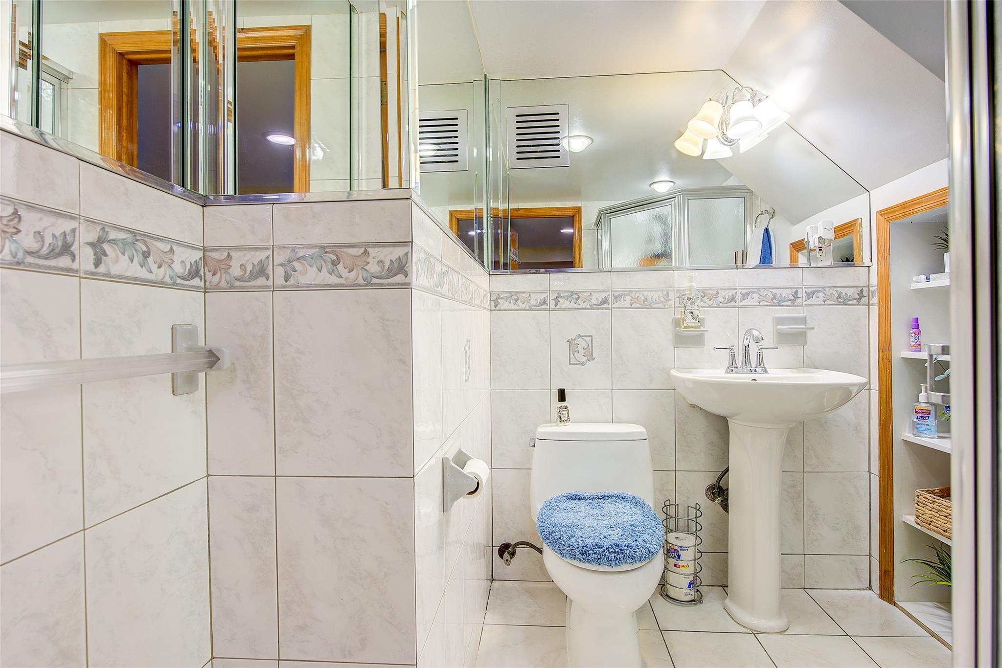 1607 E 43rd Street, Brooklyn, NY 11234