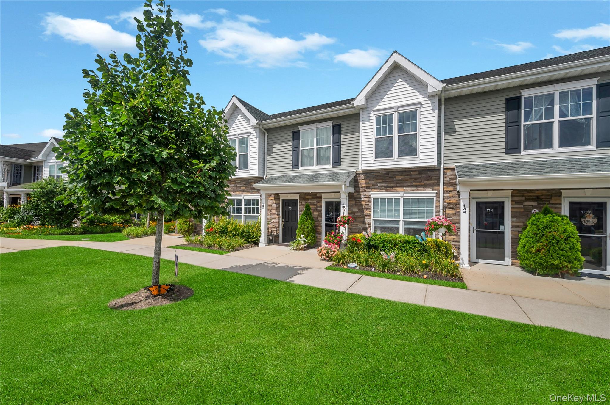 132 Weatherby Lane # 132, Central Islip, NY 11722