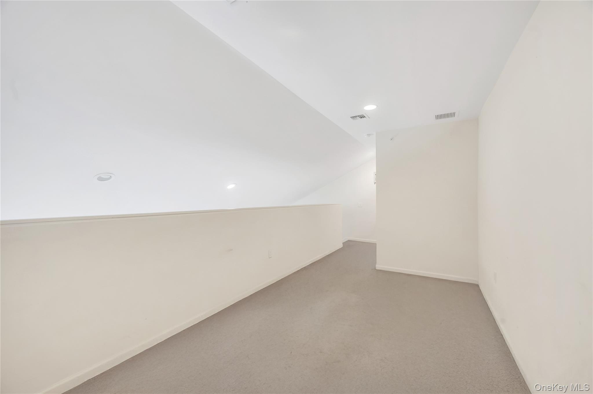 132 Weatherby Lane # 132, Central Islip, NY 11722